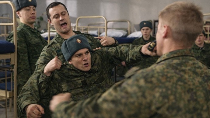 Он ушел в армию, а вернулся в АД / Без права на ошибку